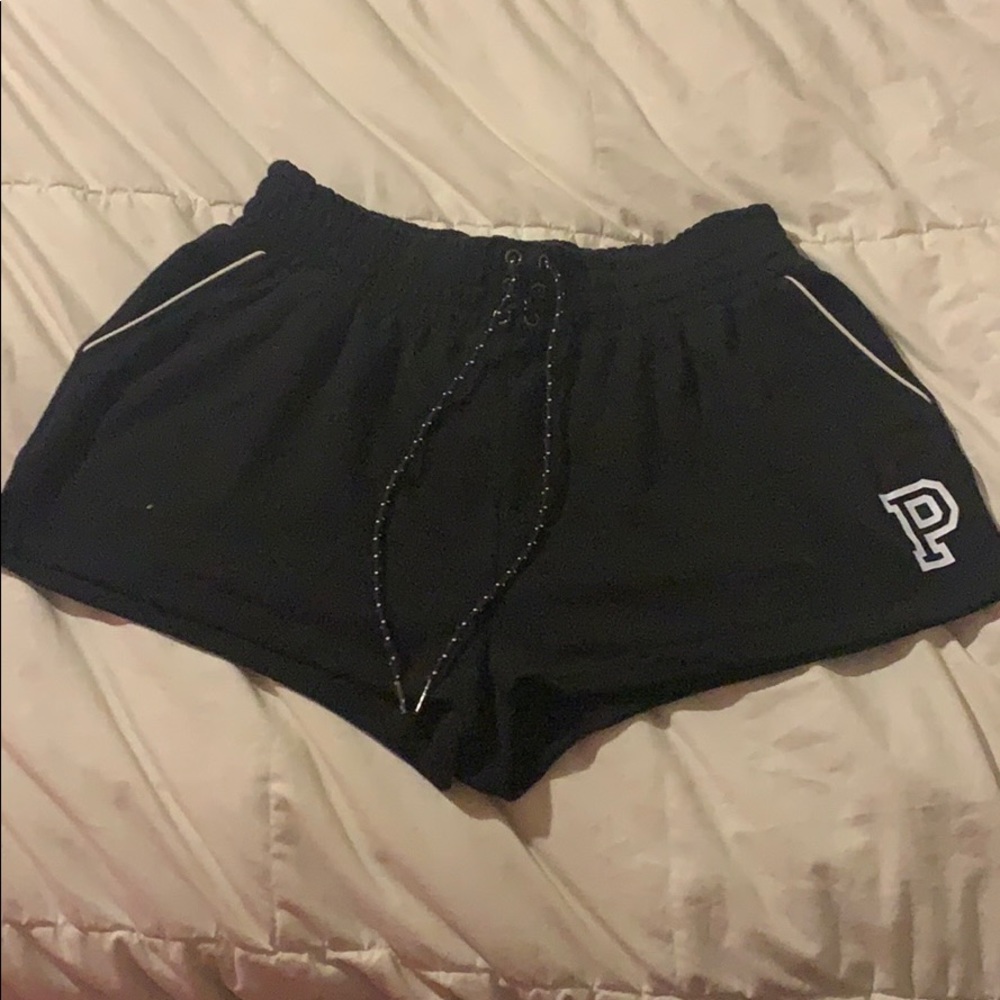 Victoria Secret Pink shorts!🖤